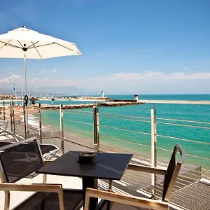 Azur Otel
